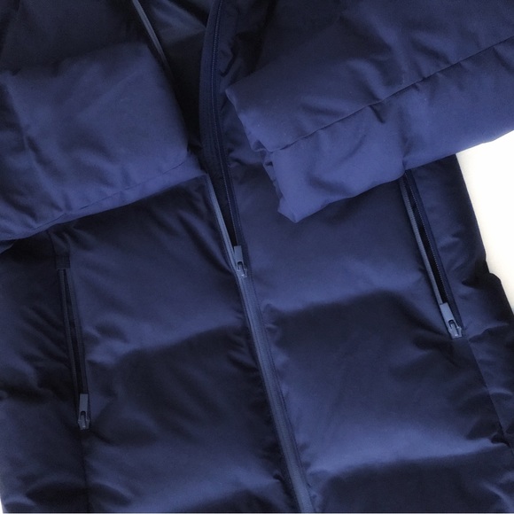 Uniqlo Seamless Down Short Coat in Blue Med - Picture 4 of 7